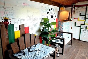 Asian Guesthouse Border - Hostel