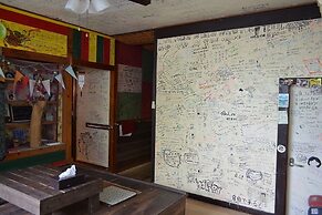 Asian Guesthouse Border - Hostel