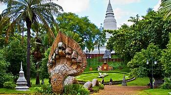 LCS Hotel & Apartment