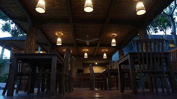 The Inn by Sunsethouse