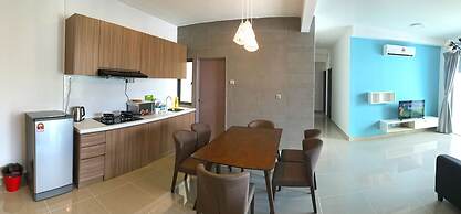 One Amerin Mall & Suites