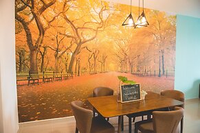 One Amerin Mall & Suites