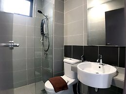 One Amerin Mall & Suites