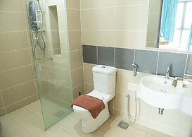 One Amerin Mall & Suites