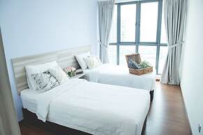 One Amerin Mall & Suites