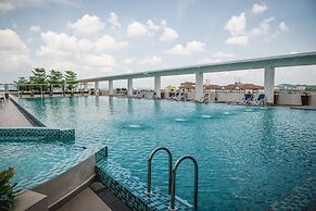 One Amerin Mall & Suites