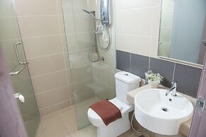 One Amerin Mall & Suites