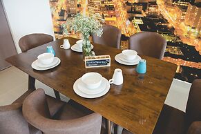 One Amerin Mall & Suites