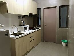 One Amerin Mall & Suites