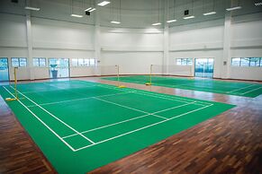 One Amerin Mall & Suites