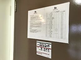 One Amerin Mall & Suites