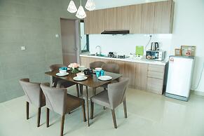 One Amerin Mall & Suites