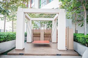 One Amerin Mall & Suites