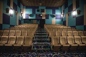 One Amerin Mall & Suites