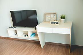 One Amerin Mall & Suites