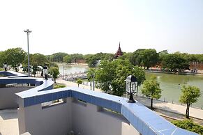 Mansion Hostel Mandalay