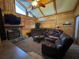 Giant Oaks Lodge
