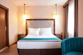 The Life Hotel & Spa