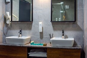 The Life Hotel & Spa