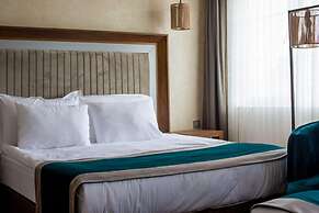 The Life Hotel & Spa