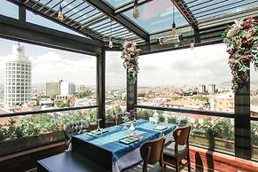 The Life Hotel & Spa