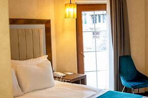 The Life Hotel & Spa