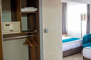 The Life Hotel & Spa