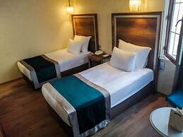 The Life Hotel & Spa