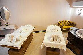 The Life Hotel & Spa