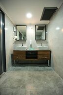 The Life Hotel & Spa