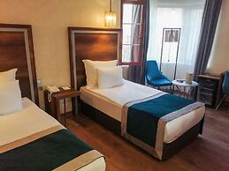 The Life Hotel & Spa