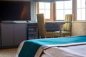 The Life Hotel & Spa