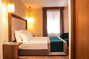 The Life Hotel & Spa