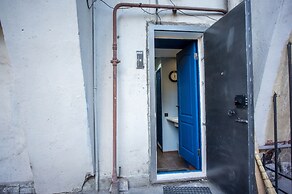 Loft78 BlueDoors Studio