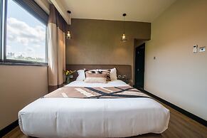 Speke Apartments Kitante