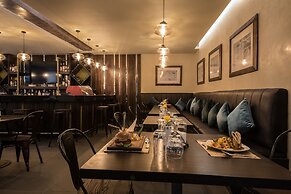 Speke Apartments Kitante