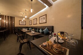 Speke Apartments Kitante