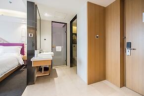 Yizhi flat (Guangzhou Zhujiang New Town Huashi Subway Station Branch)