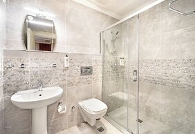 Deluxe Newport Hotel - Old City