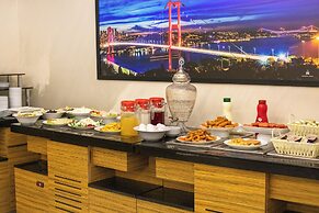 Deluxe Newport Hotel - Old City