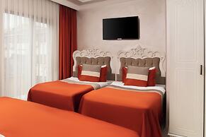 Deluxe Newport Hotel - Old City