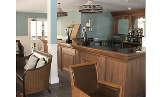 Albert Cottage Hotel