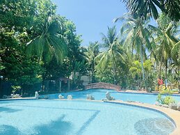 Villa Soledad Beach Resort