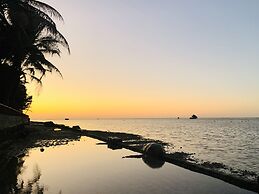 Villa Soledad Beach Resort