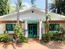 Villa Soledad Beach Resort