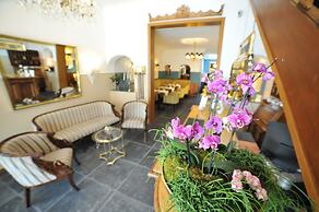 Hotel Rheinischer Hof