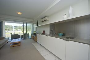 Blue on Blue Superior Studio Room 1241