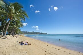 Maggies Beachfront Apt. 2