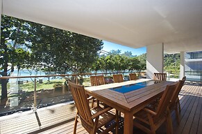 Maggies Beachfront Apt. 3
