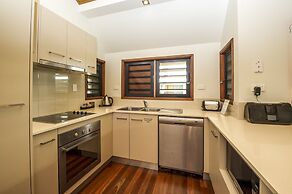 Pure Magnetic Villa 2